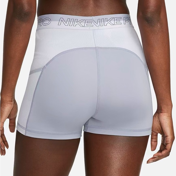 Nike Women's ProTraining Top & Bottom - Picture 15 of 16